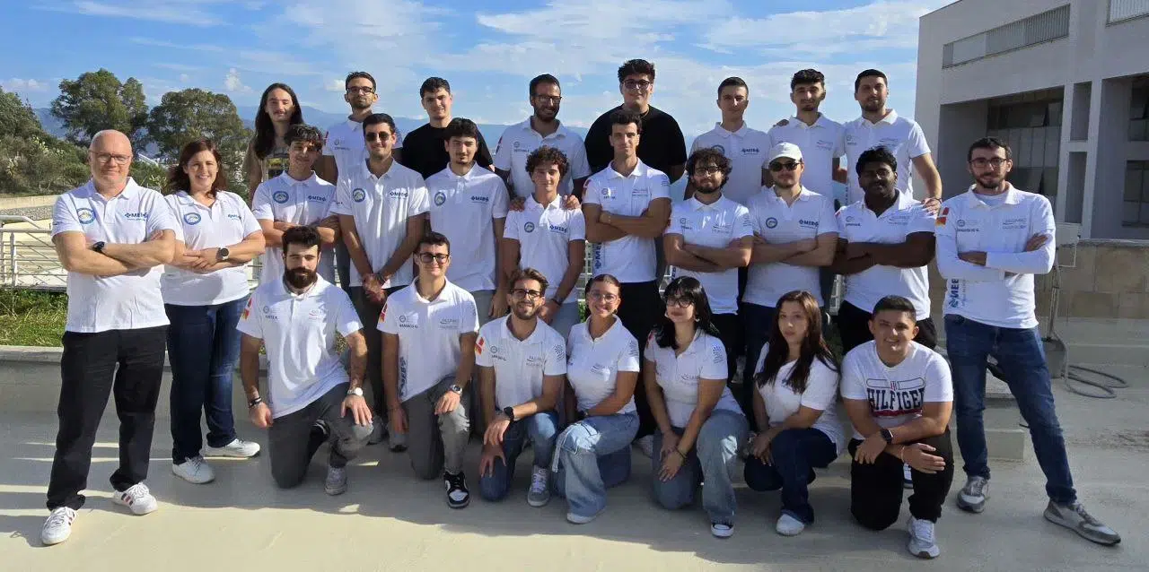 MESSINA ENERGY BOAT Università degli Studi di Messina